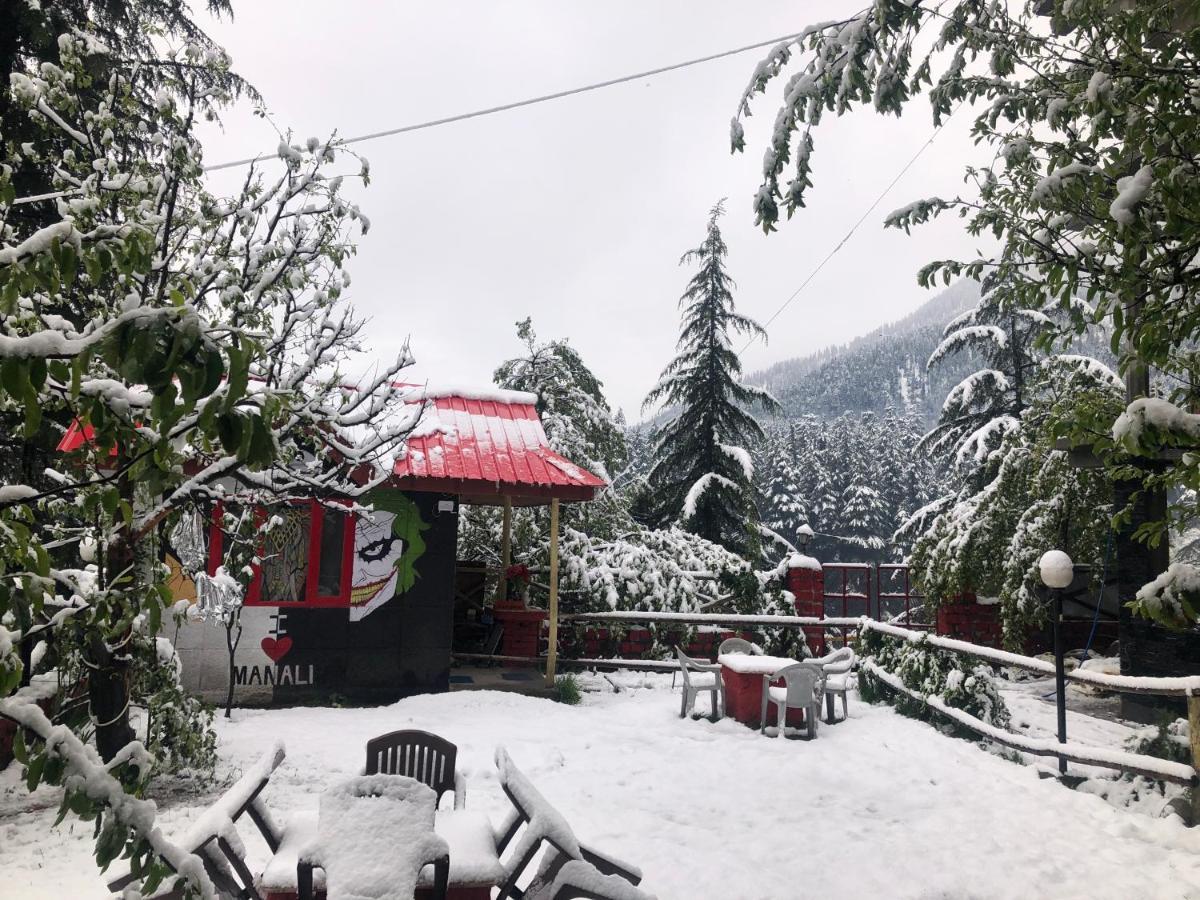 Red House Cafe And Inn Manali  Luaran gambar